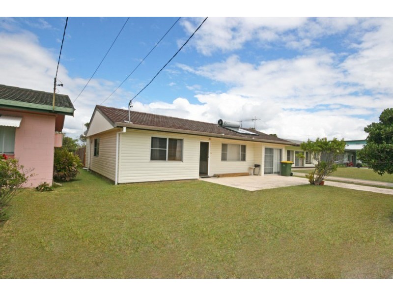 16 Honeysuckle Street, Brooms Head NSW 2463