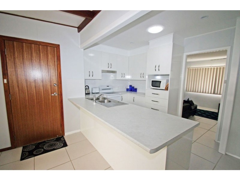 16 Honeysuckle Street, Brooms Head NSW 2463