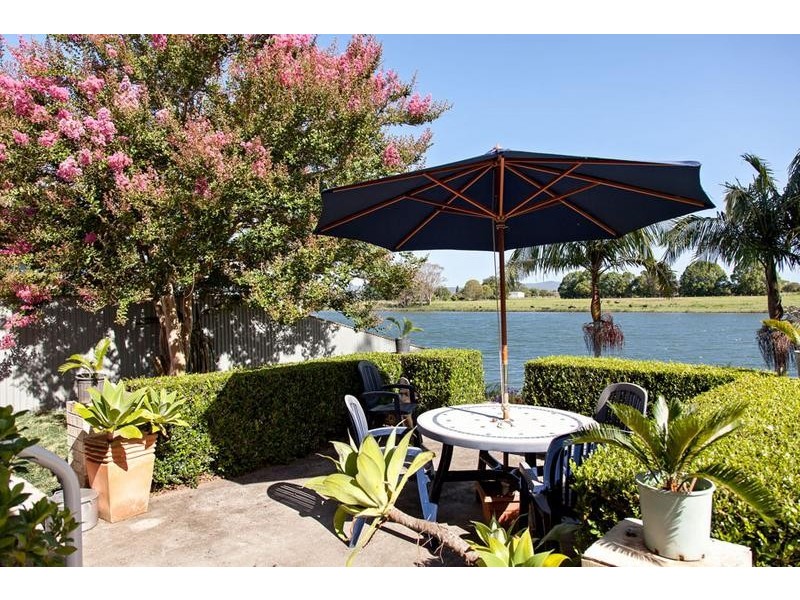 52 Clarence Street, Brushgrove NSW 2460