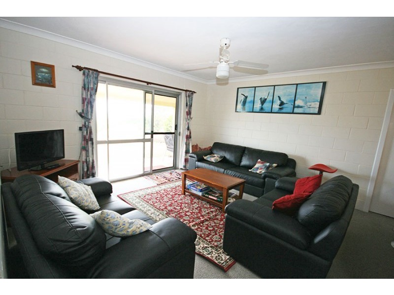 138 Ocean Road, Brooms Head NSW 2463