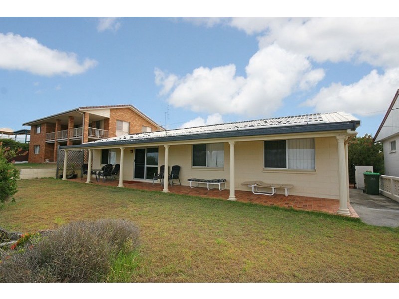 138 Ocean Road, Brooms Head NSW 2463