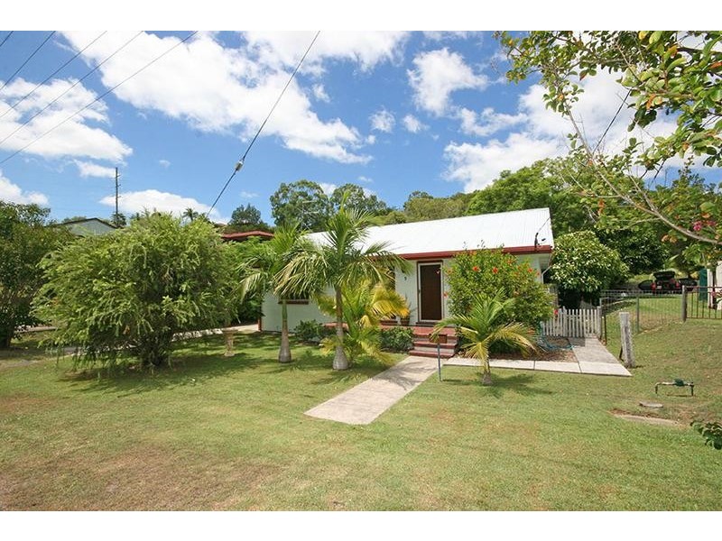 5 Roderick Street, Maclean NSW 2463