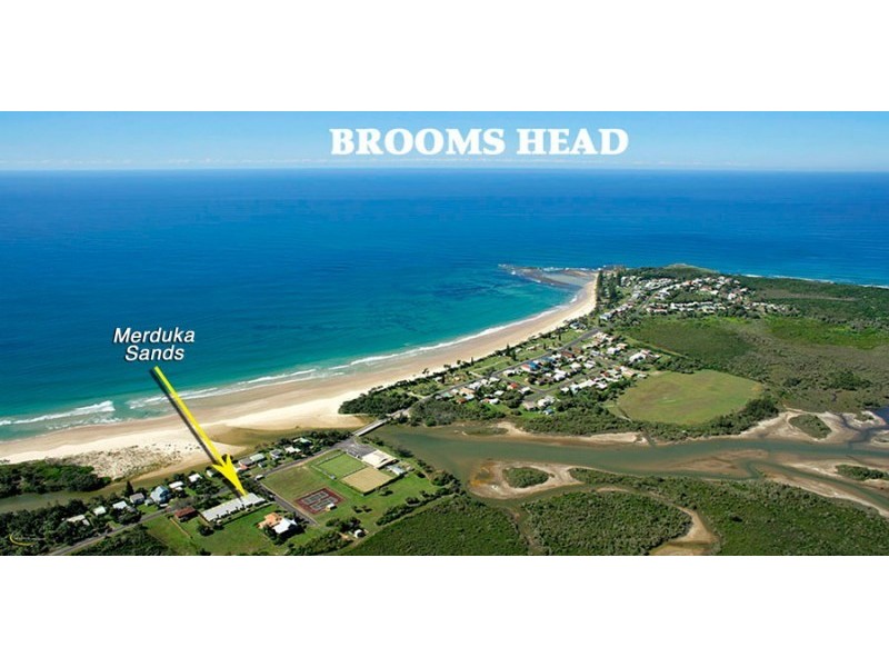 2/28 Ocean Road, Brooms Head NSW 2463
