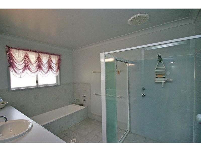 8 Amber Close, Townsend NSW 2463