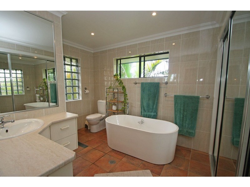 4 McNaughton Place, Maclean NSW 2463