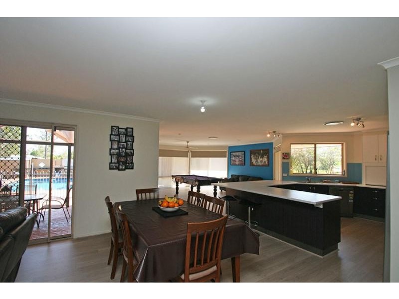10 King Parrot Parade, Gulmarrad NSW 2463