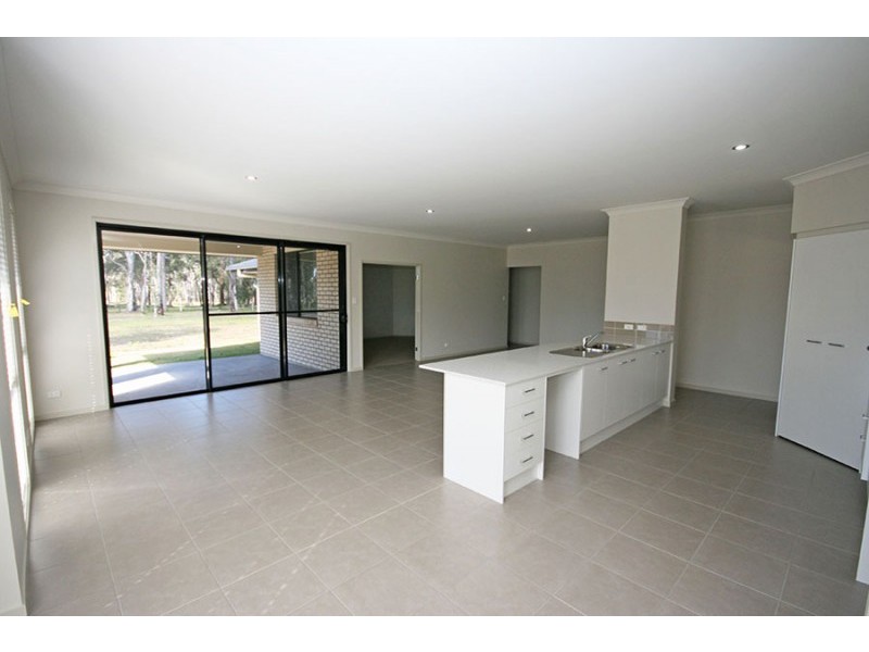 37 Dianella Drive, Gulmarrad NSW 2463