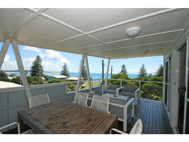 130 Ocean Road, Brooms Head NSW 2463