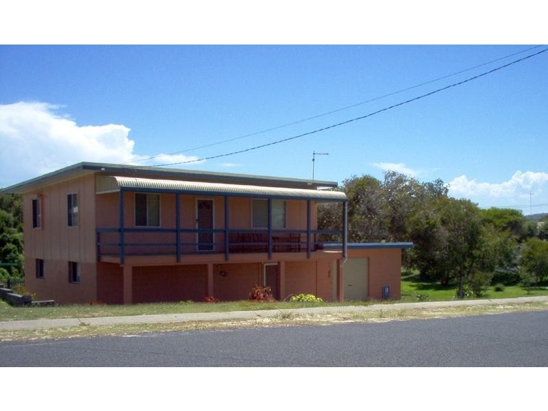 122 Ocean Road, Brooms Head NSW 2463