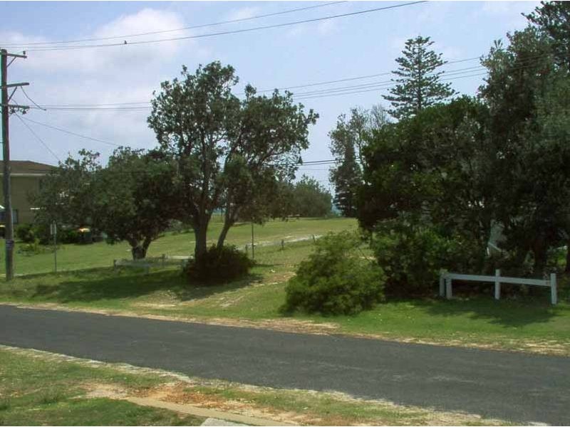 122 Ocean Road, Brooms Head NSW 2463