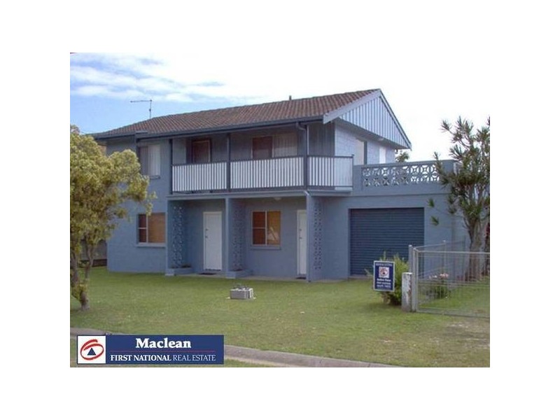 15 Honeysuckle Street, Brooms Head NSW 2463