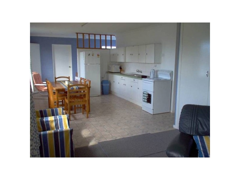 15 Honeysuckle Street, Brooms Head NSW 2463