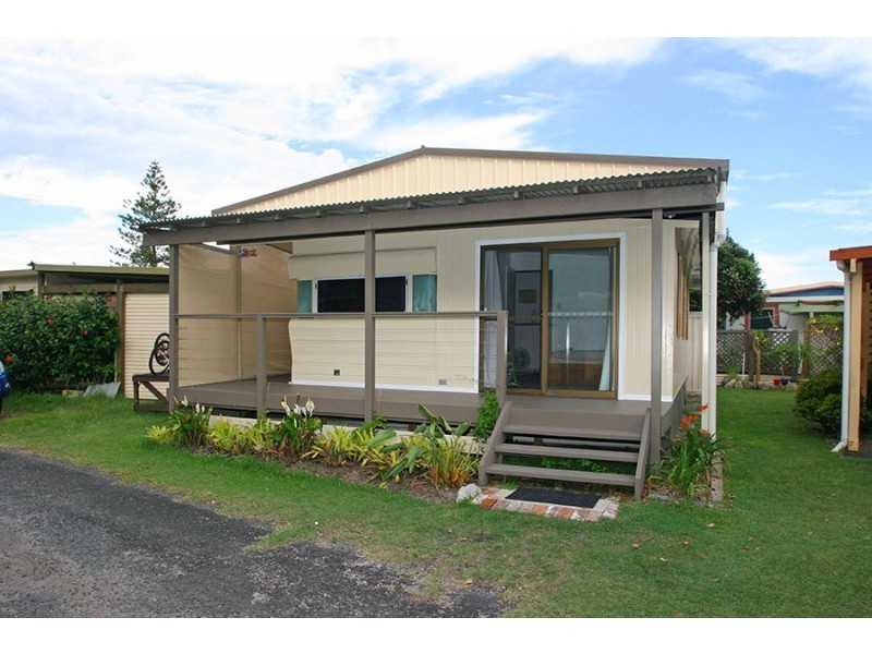 Brooms Head NSW 2463