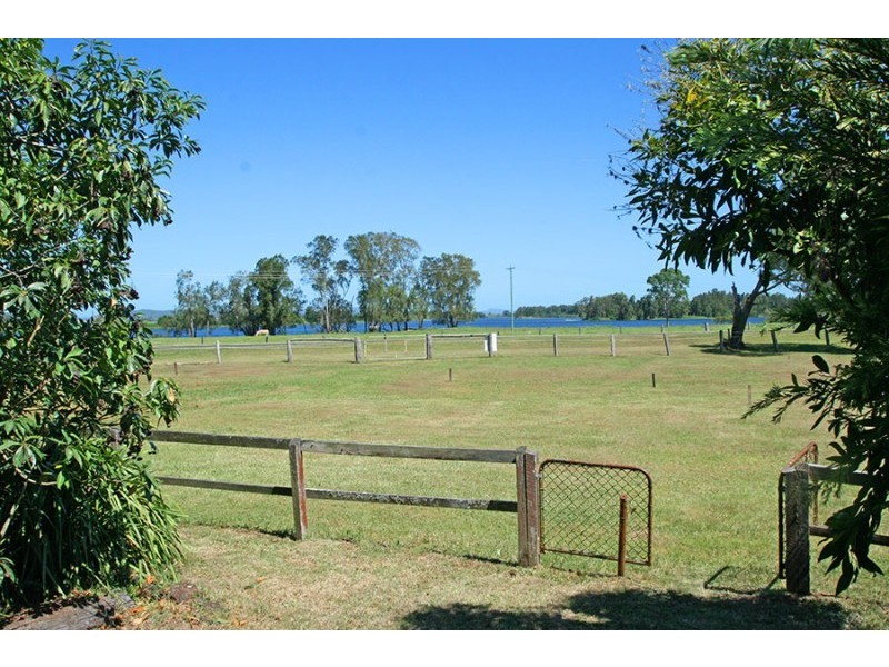 6 Farnell Street, Lawrence NSW 2460