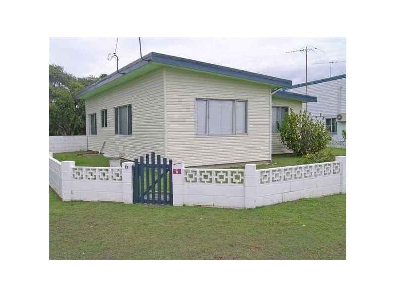 6 Boronia Street, Brooms Head NSW 2463