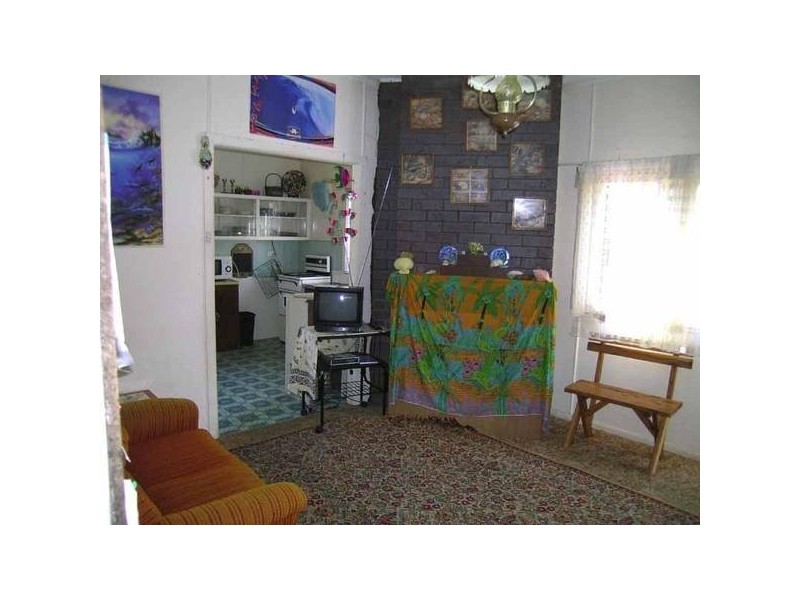 8 Pointsettia Crescent, Brooms Head NSW 2463