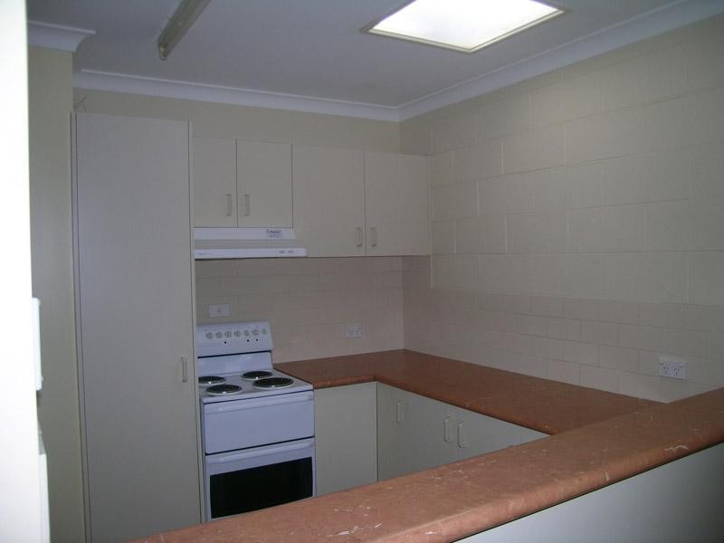 1/2 Emerald Place, Townsend NSW 2463