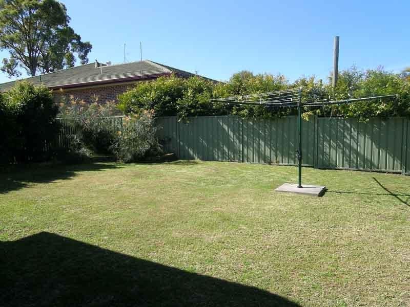 1/2 Emerald Place, Townsend NSW 2463