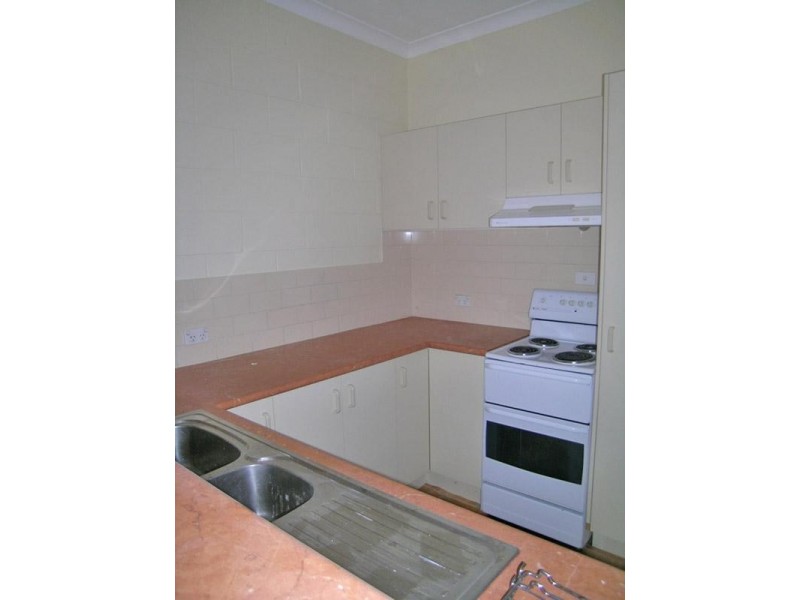 2/2 Emerald Place, Townsend NSW 2463