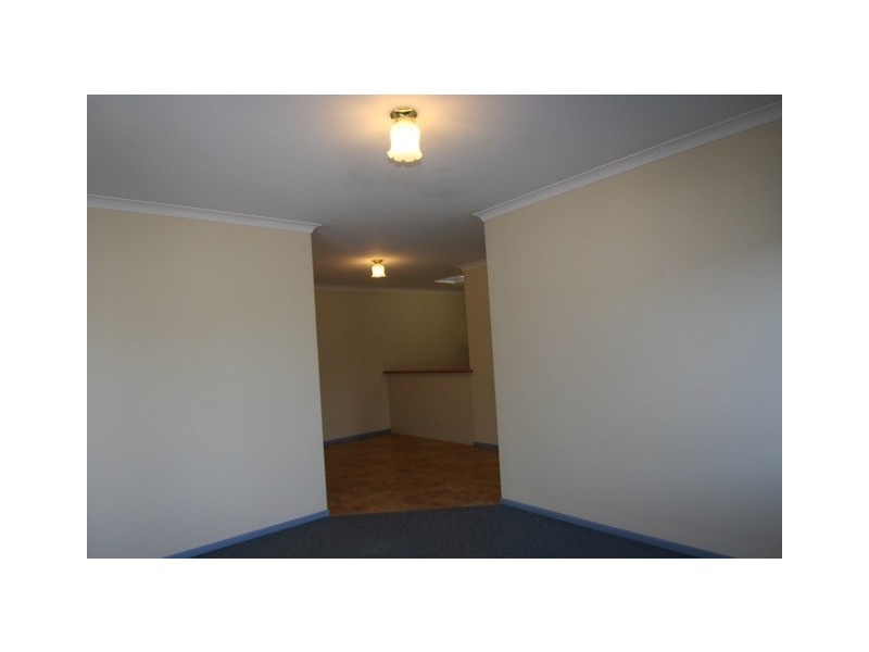 2/2 Emerald Place, Townsend NSW 2463