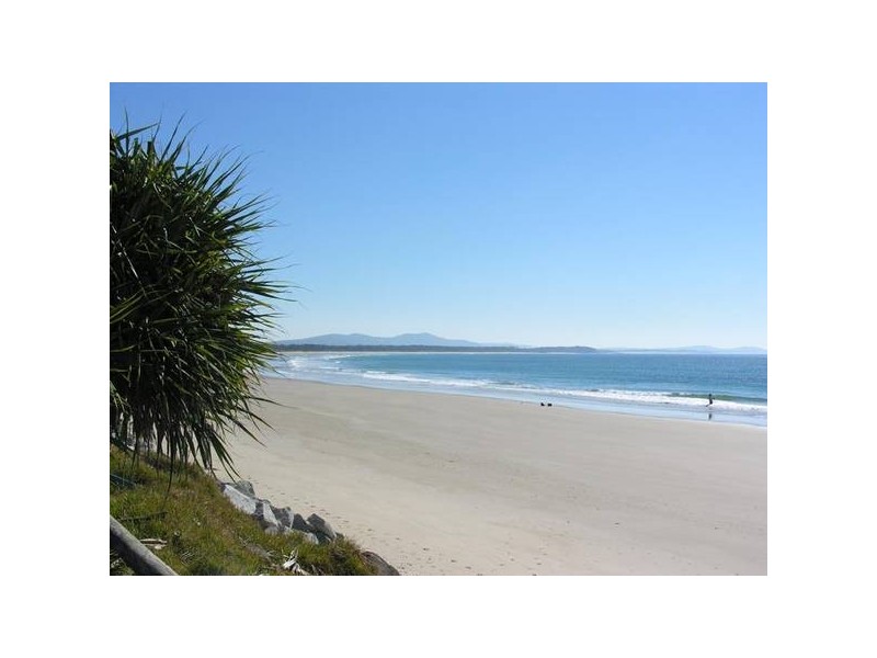92 Ocean Road, Brooms Head NSW 2463