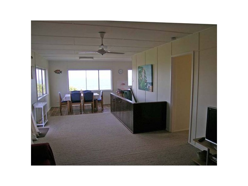 1 Azalia Street, Brooms Head NSW 2463