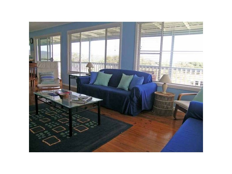 2 Honeysuckle Street, Brooms Head NSW 2463