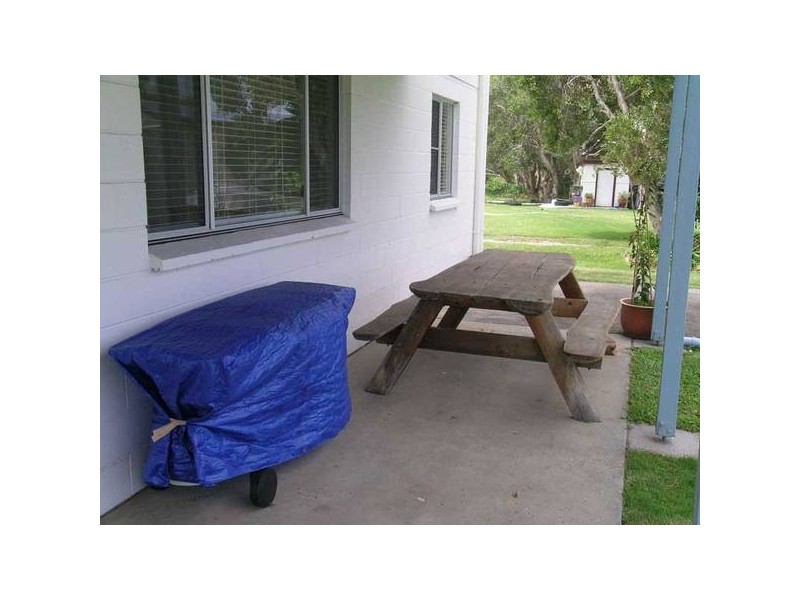 2 Honeysuckle Street, Brooms Head NSW 2463