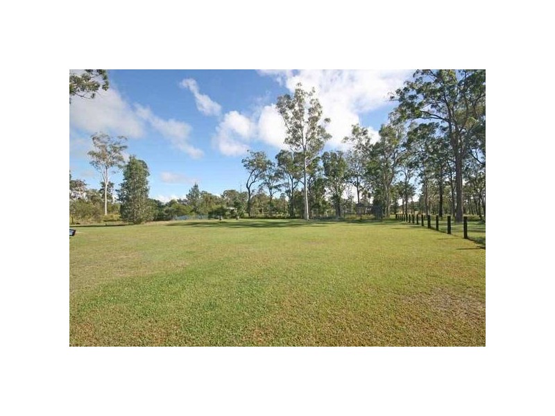 10 King Parrot Parade, Gulmarrad NSW 2463
