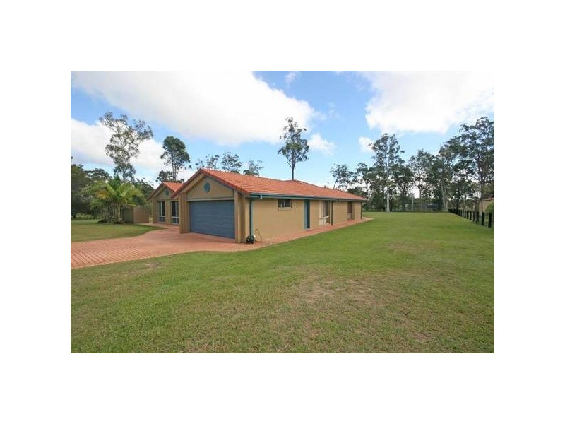 10 King Parrot Parade, Gulmarrad NSW 2463