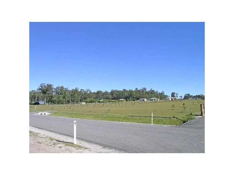 16 McKenzie Drive, Gulmarrad NSW 2463