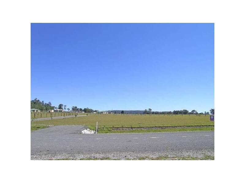 24 McKenzie Drive, Gulmarrad NSW 2463