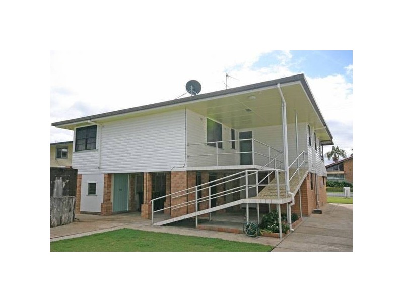 8 Howard Street, Maclean NSW 2463