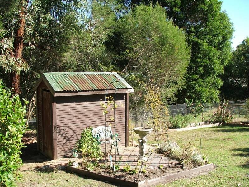 12 Robinson Cres, Grantville VIC 3984