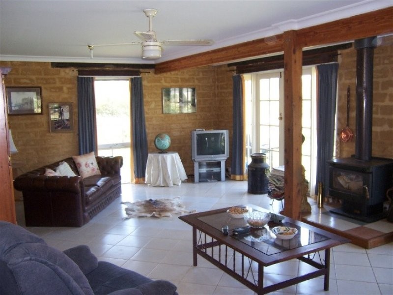 1 Loch-Kernot RD, Kernot VIC 3979