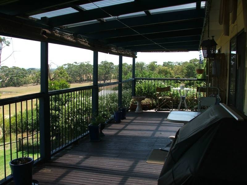 23 Island View RD, The Gurdies VIC 3984