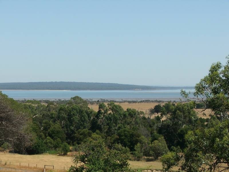 23 Island View RD, The Gurdies VIC 3984