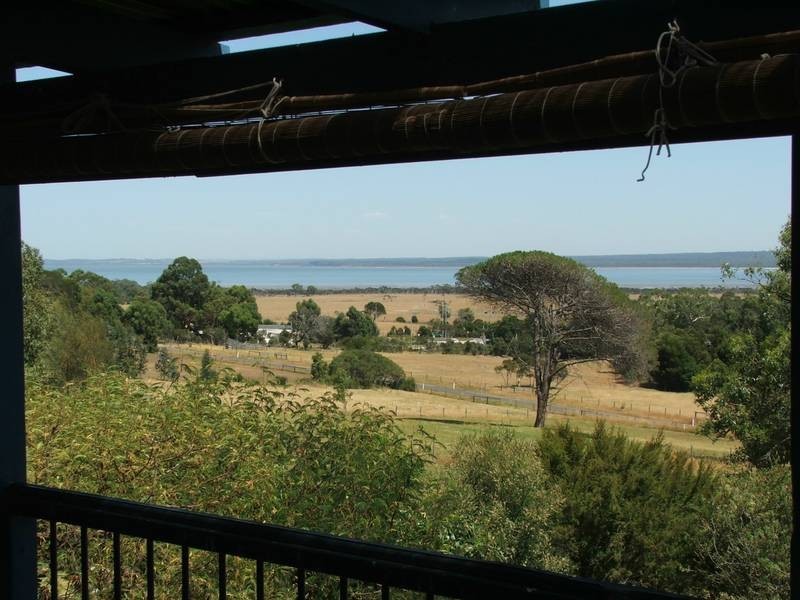 23 Island View RD, The Gurdies VIC 3984