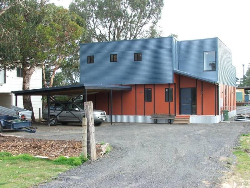 3 Hugh St, Corinella VIC 3984