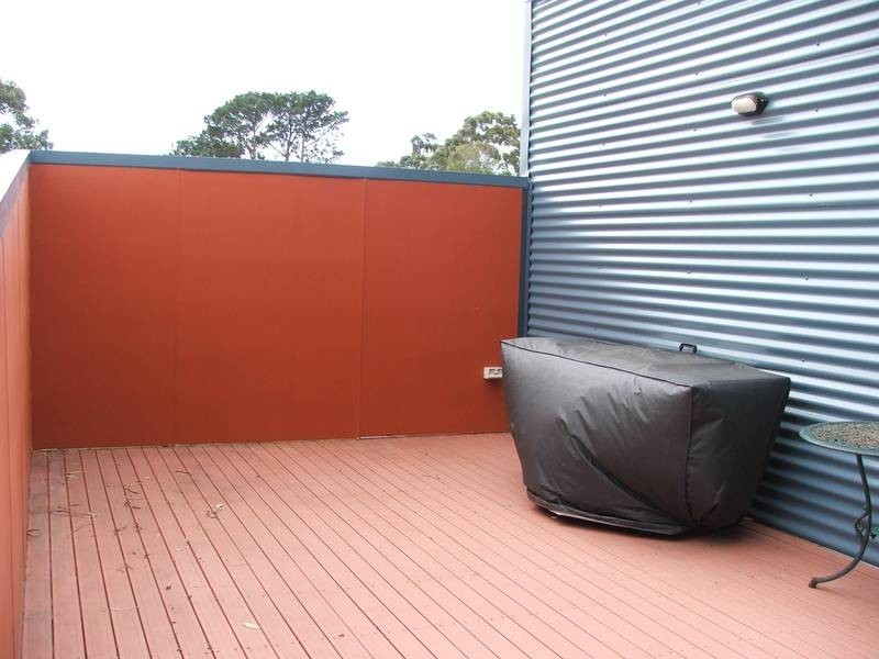 3 Hugh St, Corinella VIC 3984