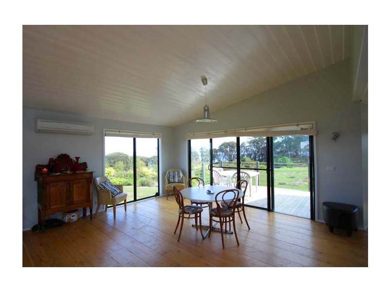 4 Albon Cres, Corinella VIC 3984