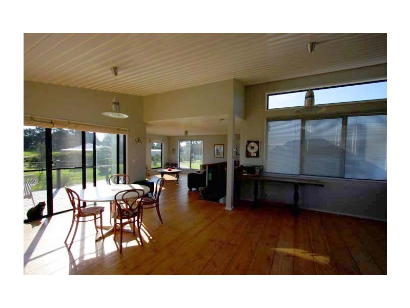 4 Albon Cres, Corinella VIC 3984