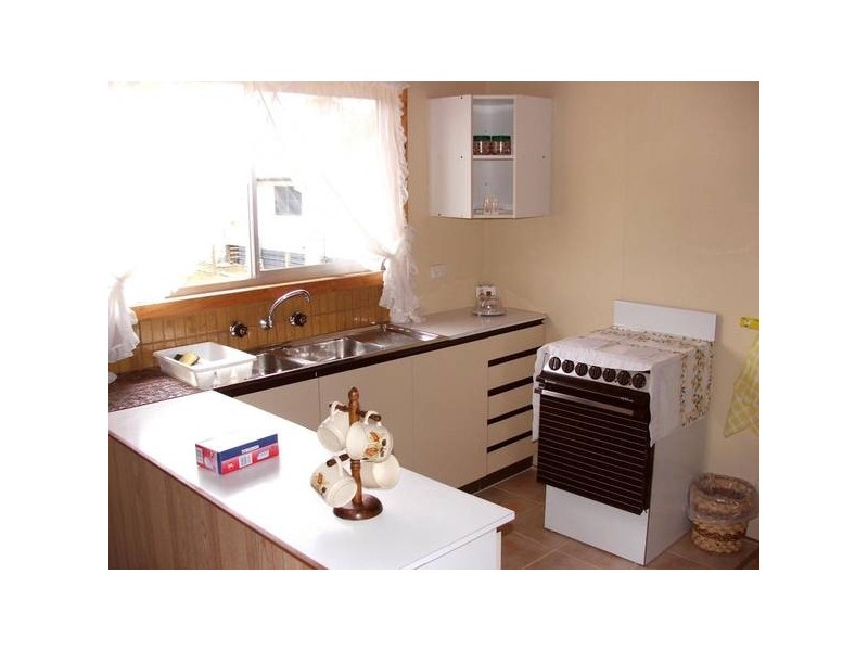 Kilburn St, Corinella VIC 3984