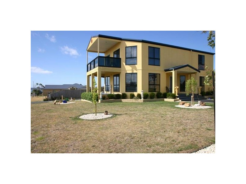 18 Wetherall Dve,, Corinella VIC 3984