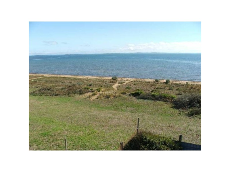 21 Kowloon Cres, Coronet Bay VIC 3984