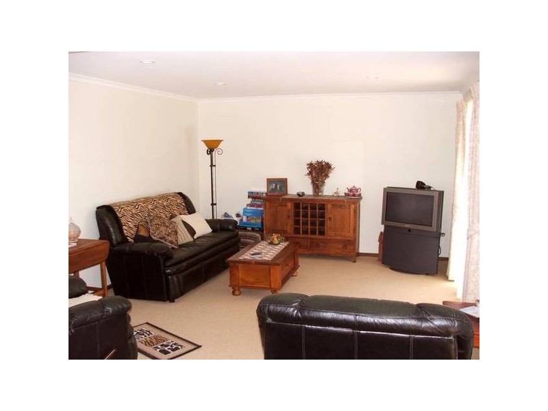 1 Kowloon Cres, Coronet Bay VIC 3984