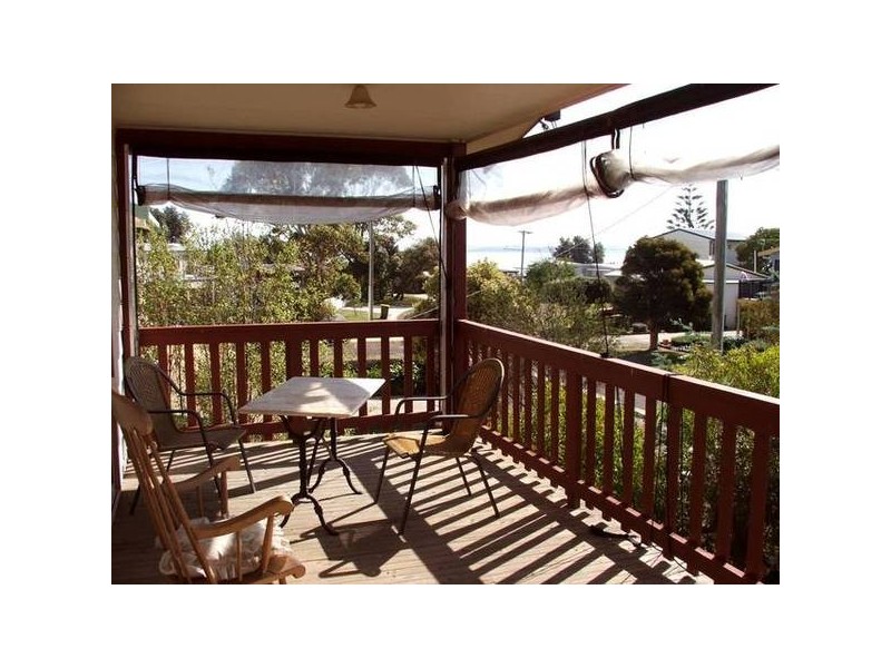 1 Kowloon Cres, Coronet Bay VIC 3984