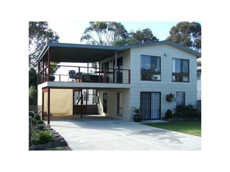 32 Lorna Doon Drive, Coronet Bay VIC 3984