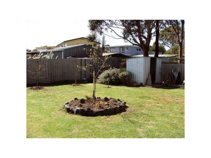 32 Lorna Doon Drive, Coronet Bay VIC 3984
