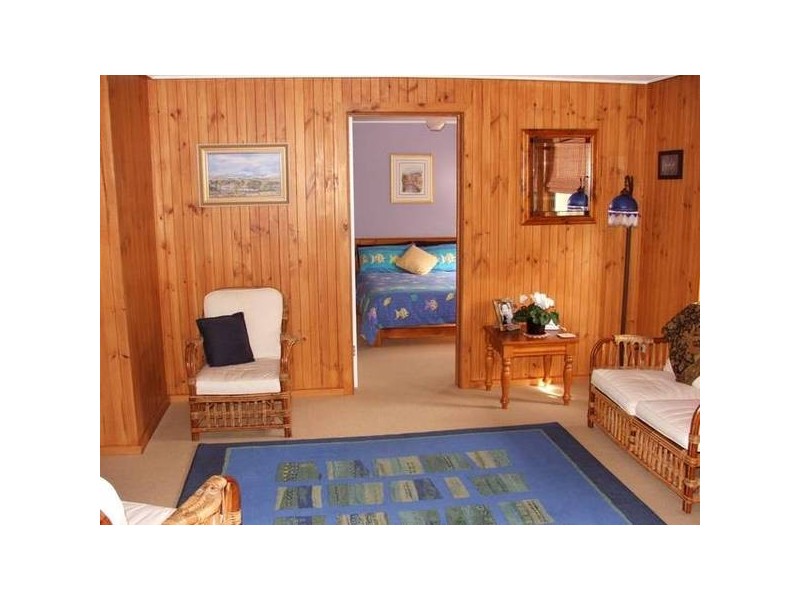 6 Kowloon Cres, Coronet Bay VIC 3984